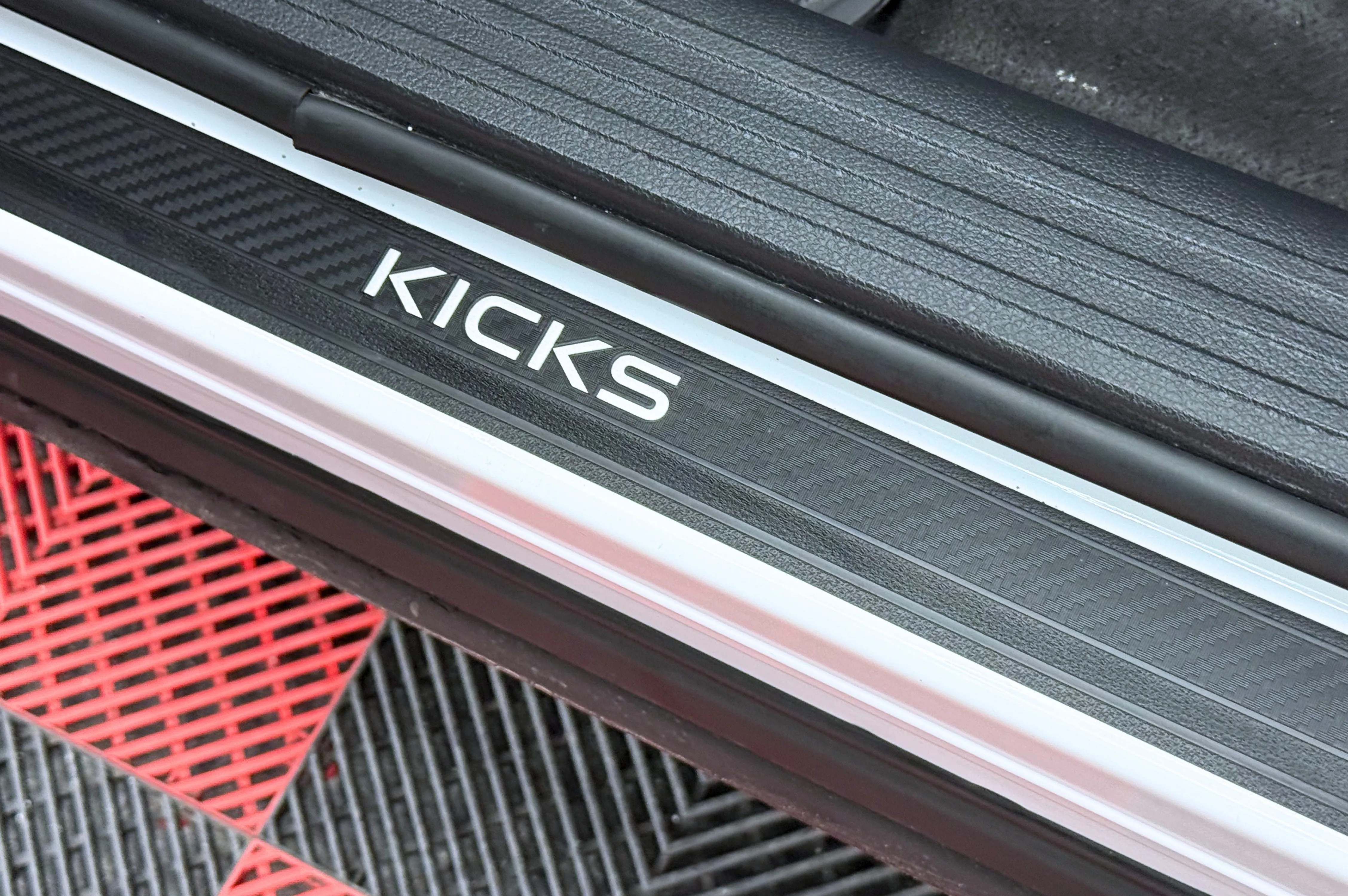 Nissan KICKS EXCLUSIVE 2025