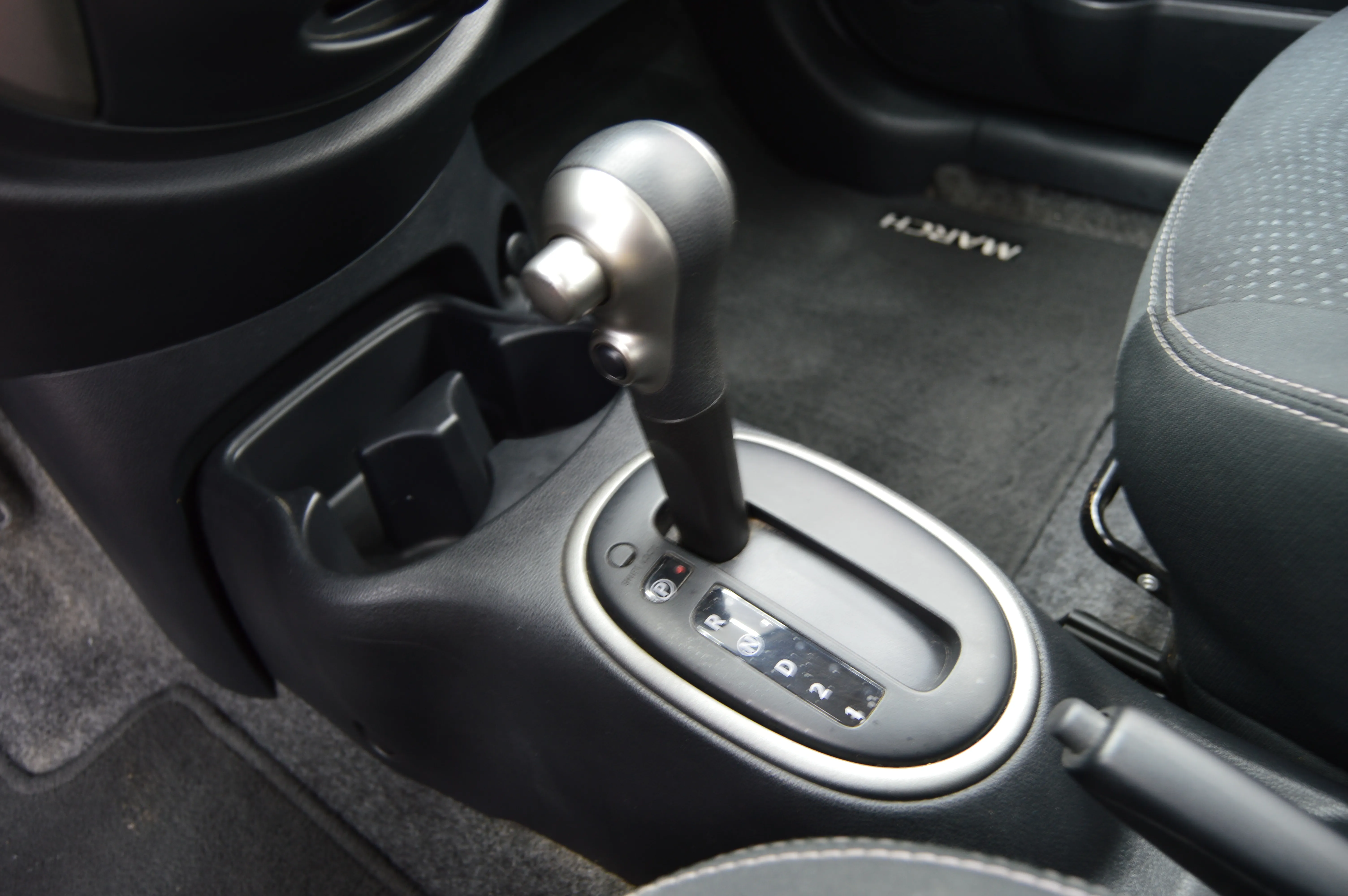 Nissan march advance 2017