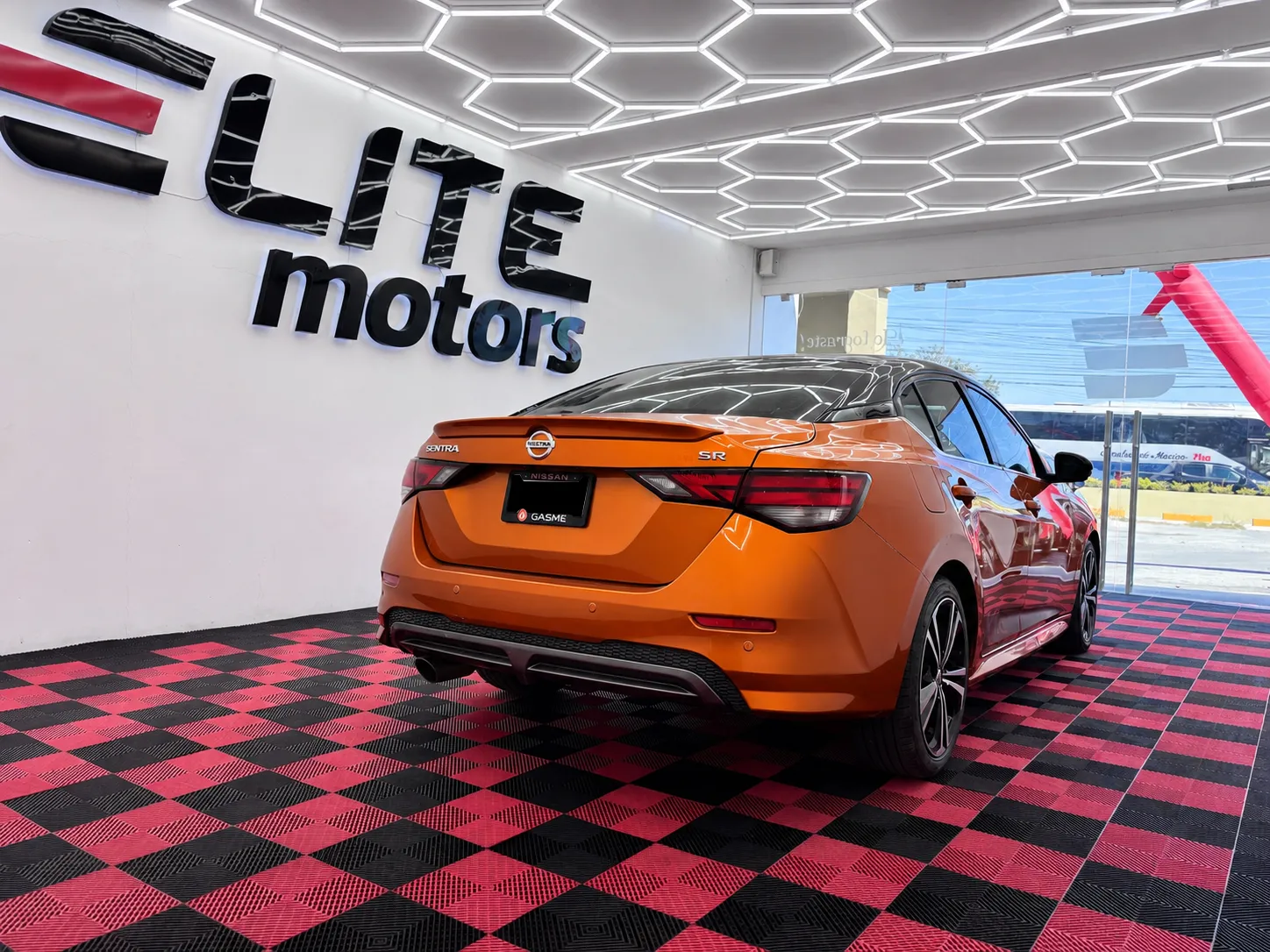 Nissan SENTRA SR CVT 2020