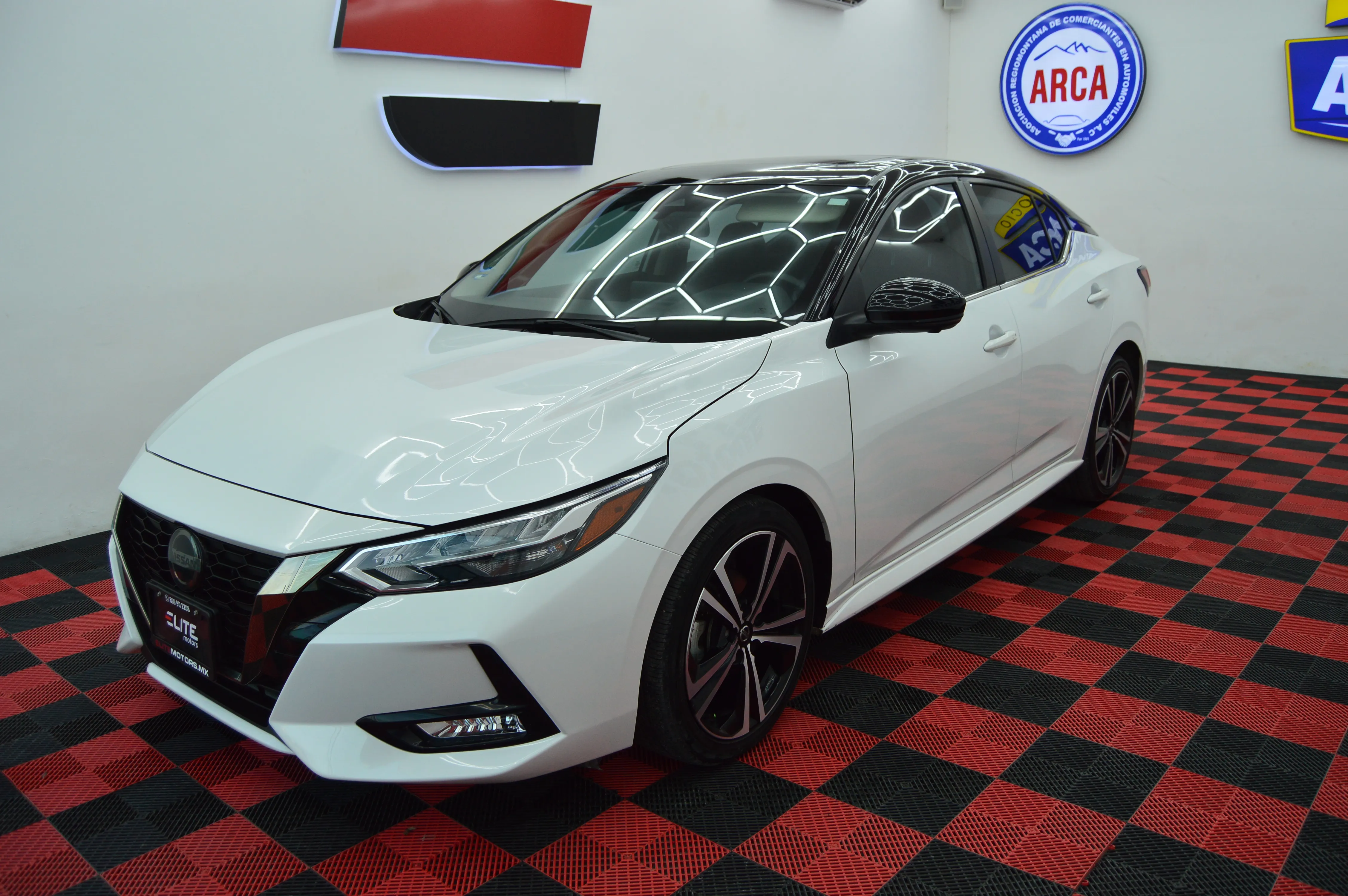 Nissan SENTRA SR PLATINUM CVT 2023
