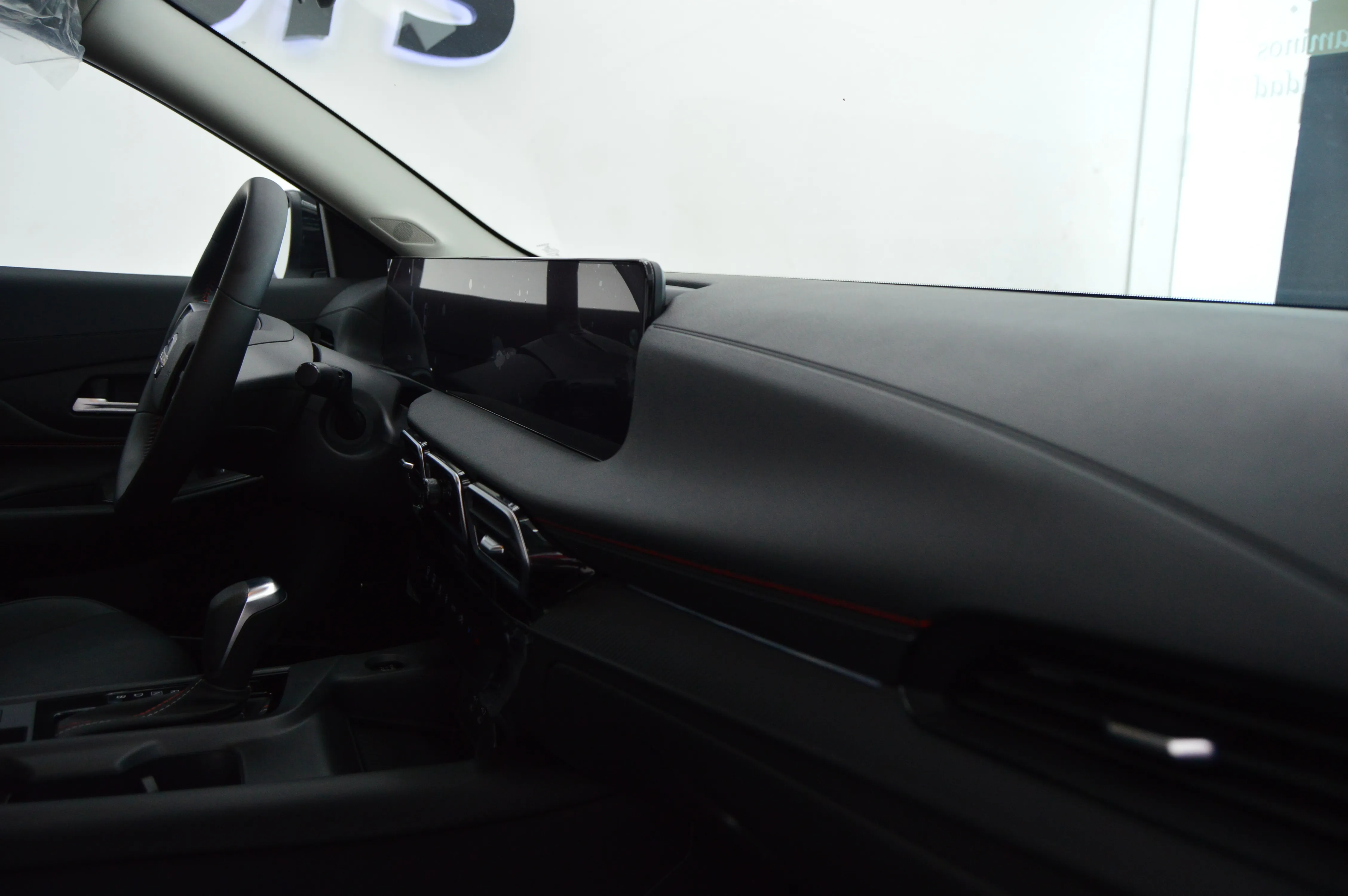 Nissan SENTRA SR PLATINUM CVT 2026