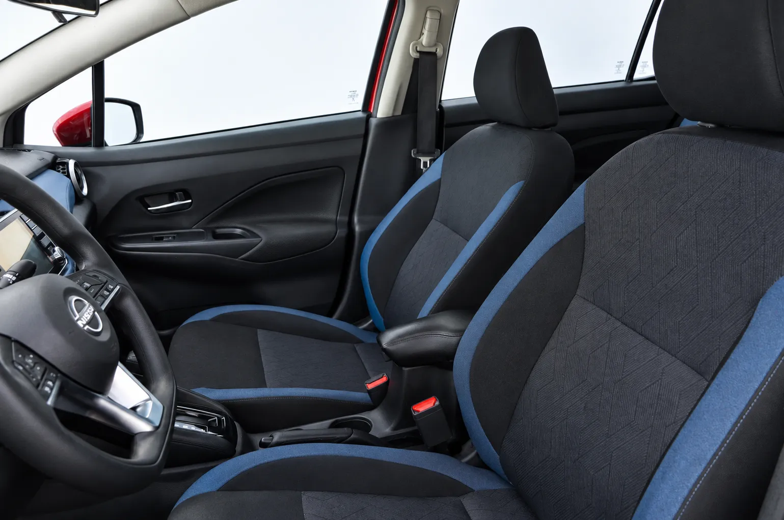 Nissan VERSA ADVANCE CVT 2023