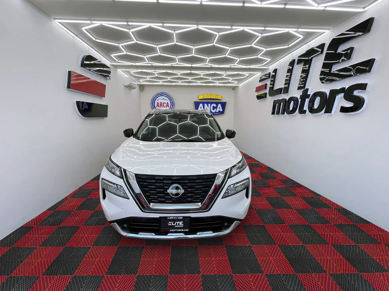 Nissan xtrail Platinum Plus 2024