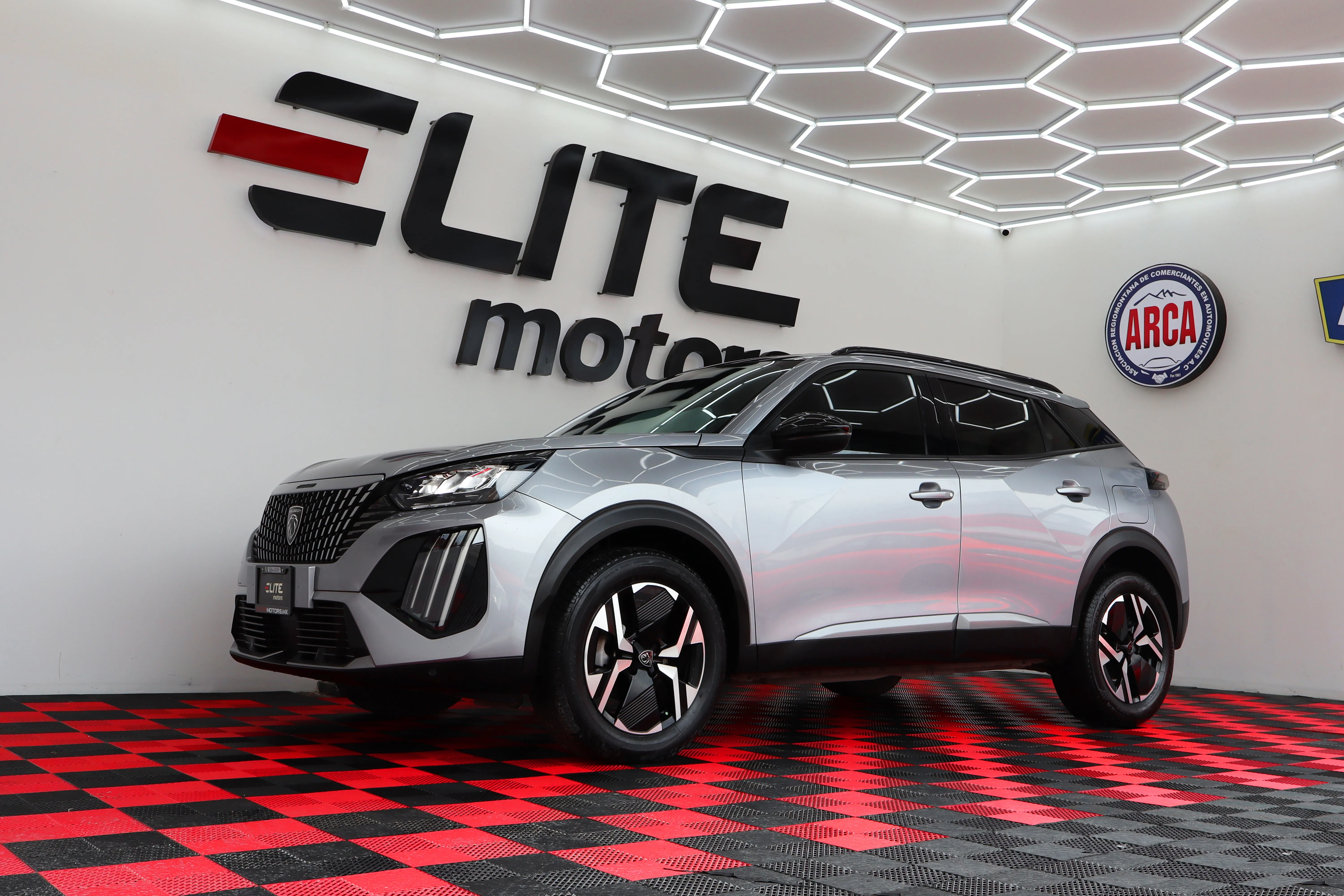 Peugeot 2008 Allure Pack 2024