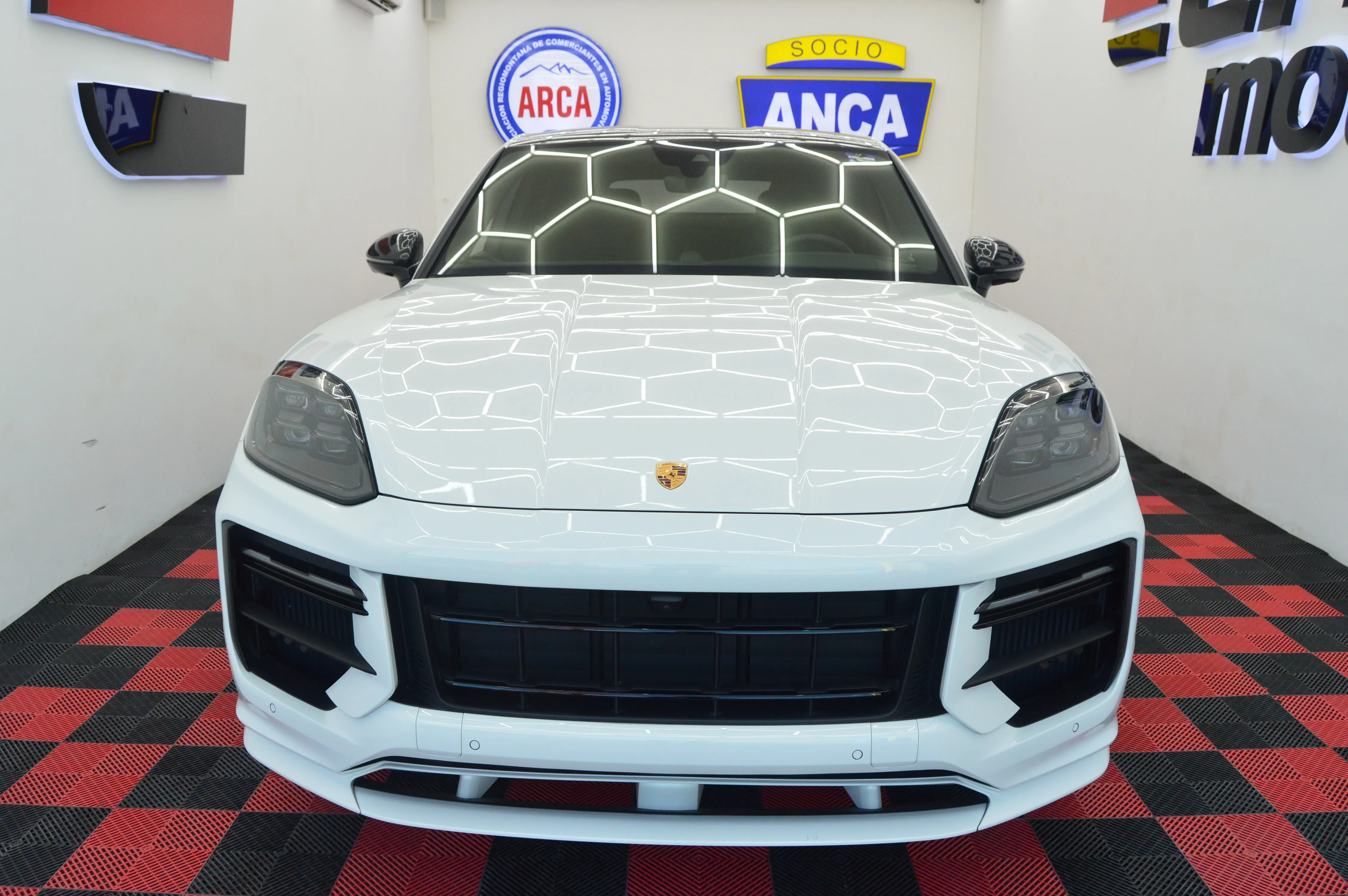 Porsche CAYENNE GT TURBO 2025