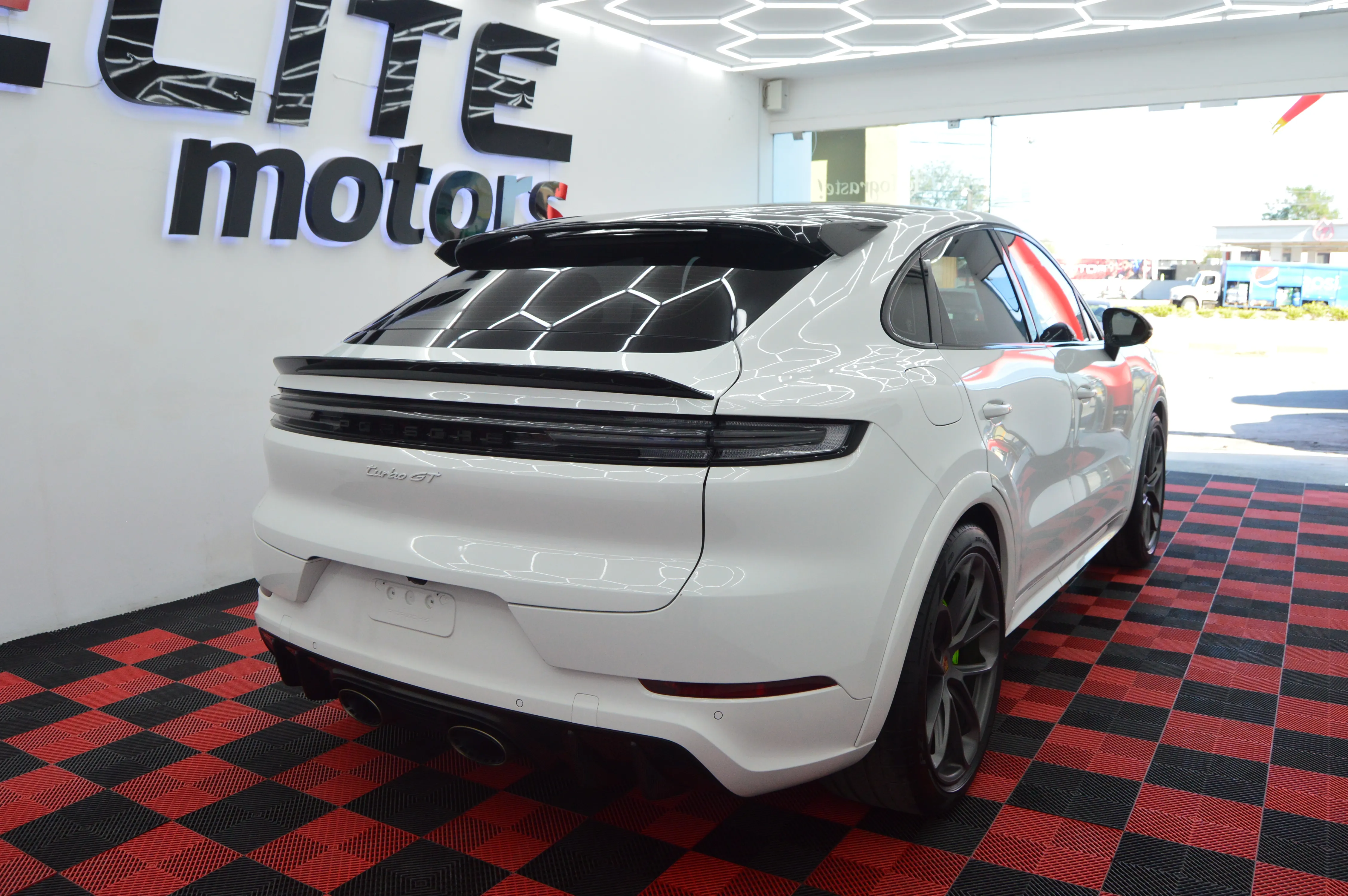 Porsche CAYENNE GT TURBO 2025