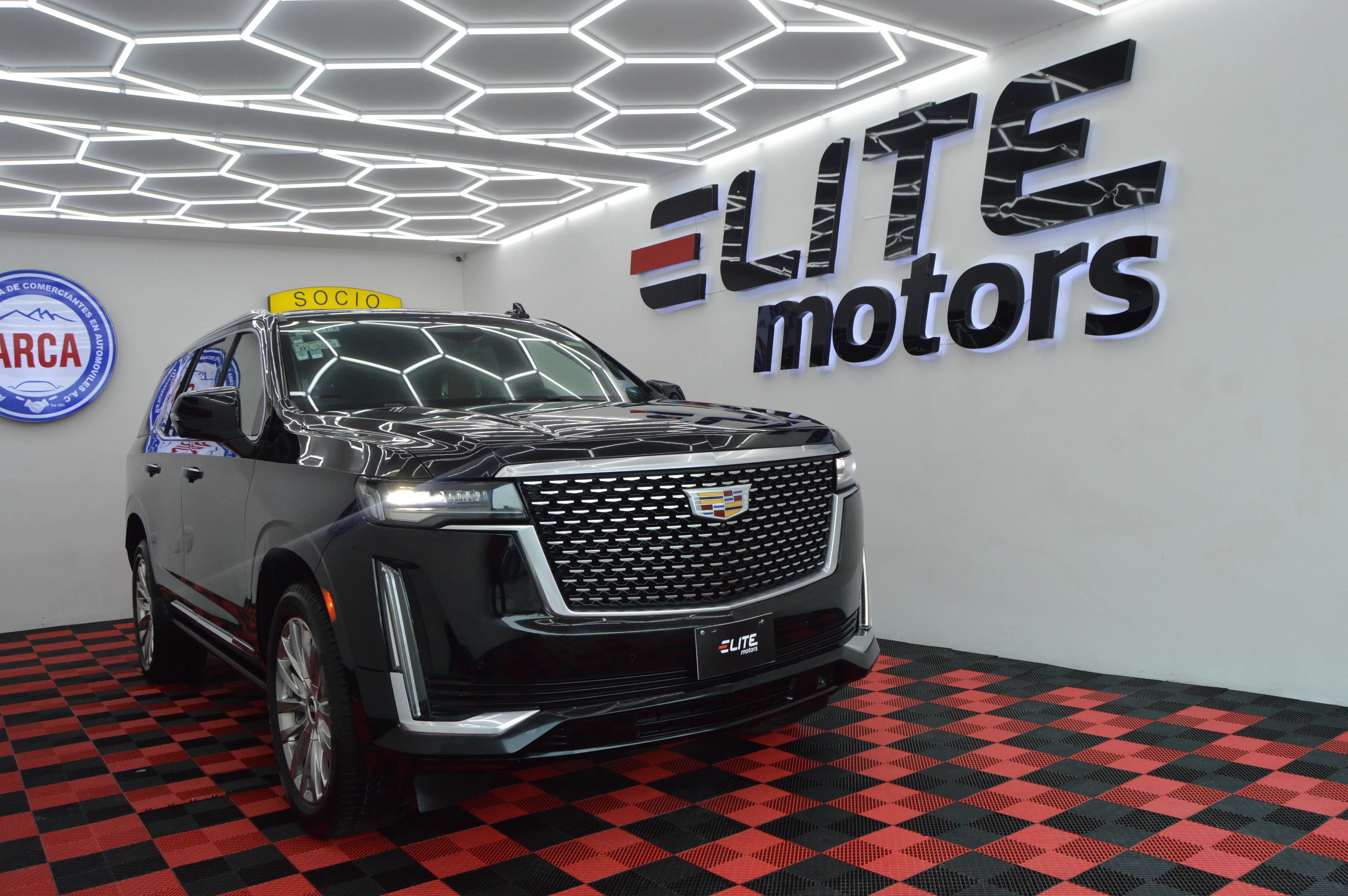 Escalade Premium Luxury