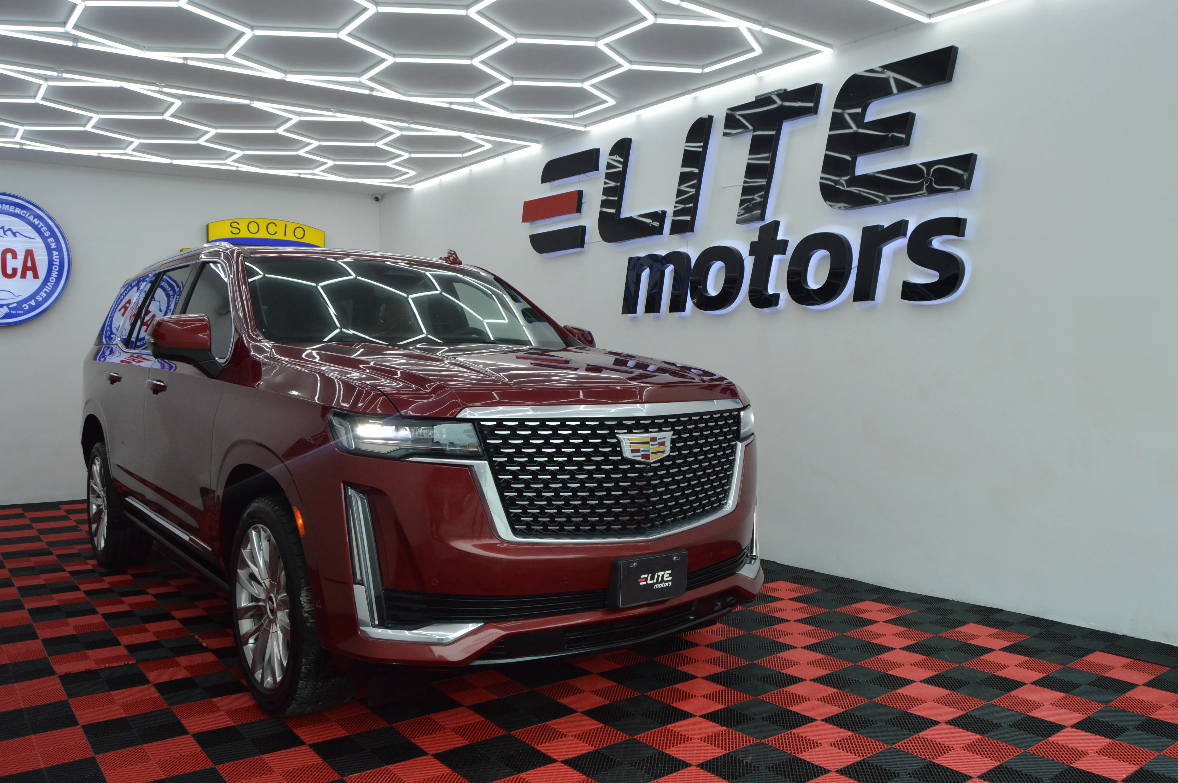 Escalade Premium Luxury