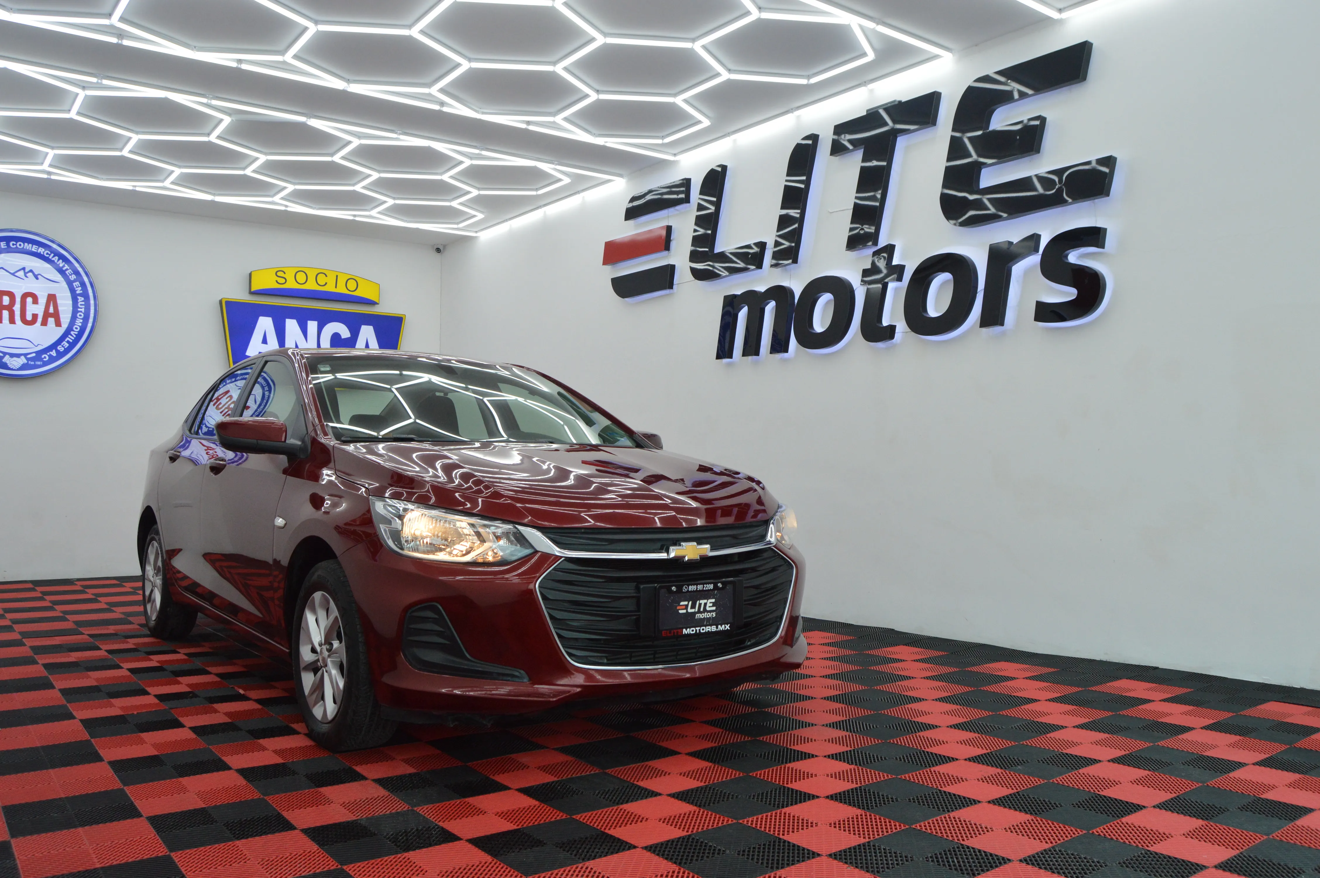 Onix LT TA