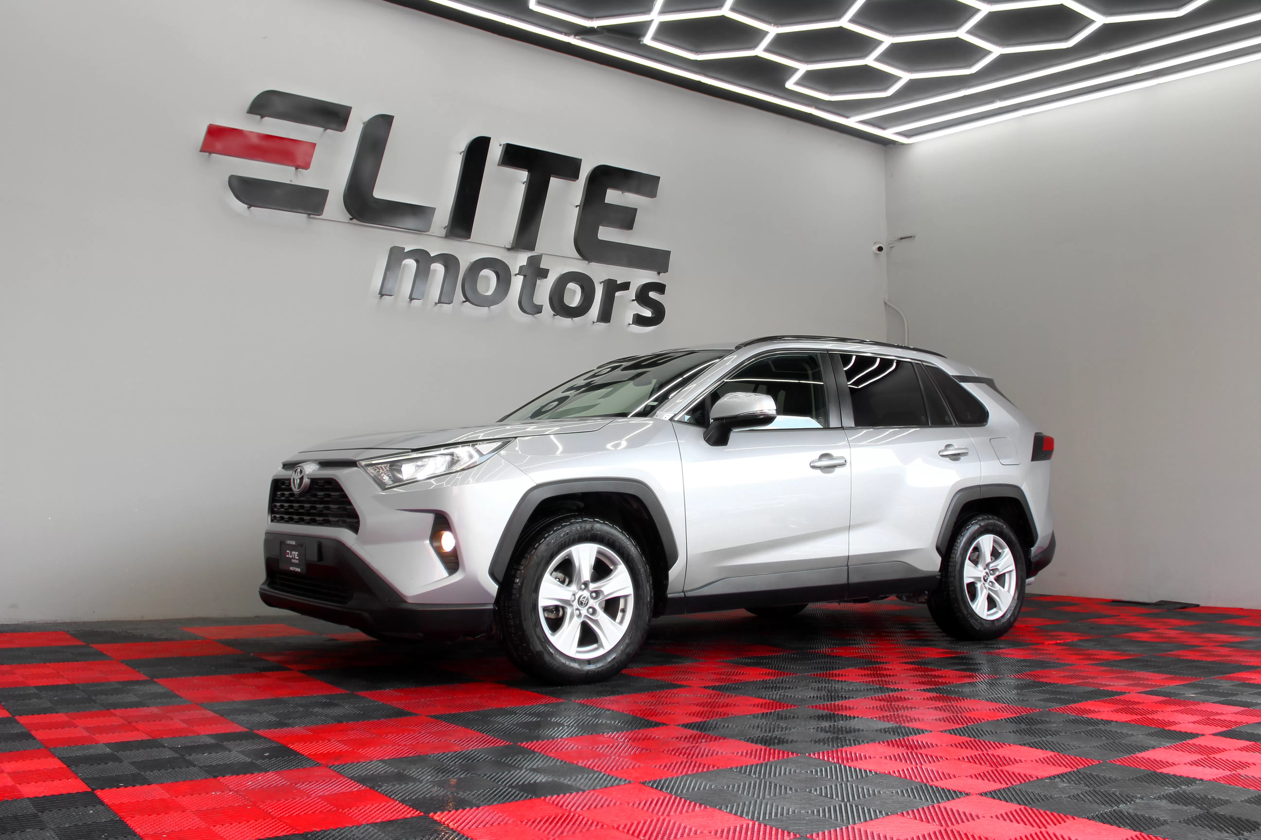 RAV4 XLE