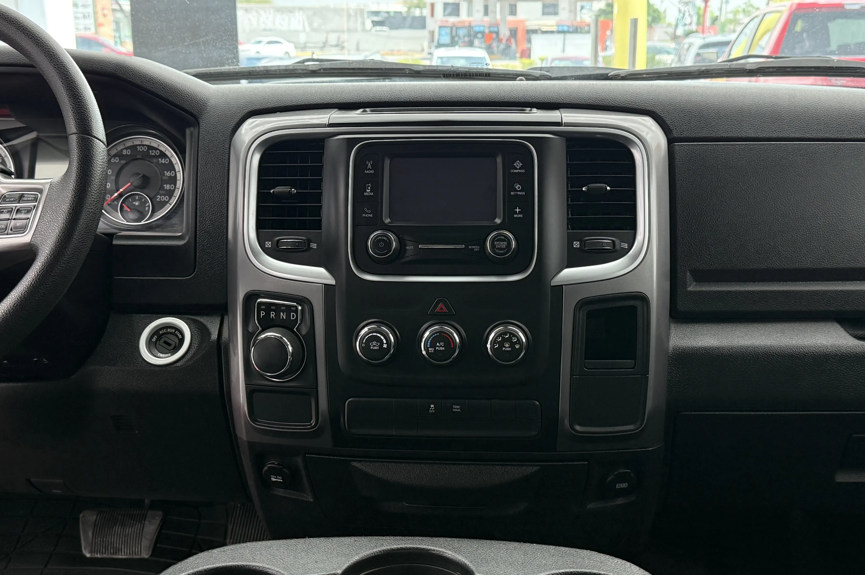 RAM 1500 SLT CREW CAB 2022