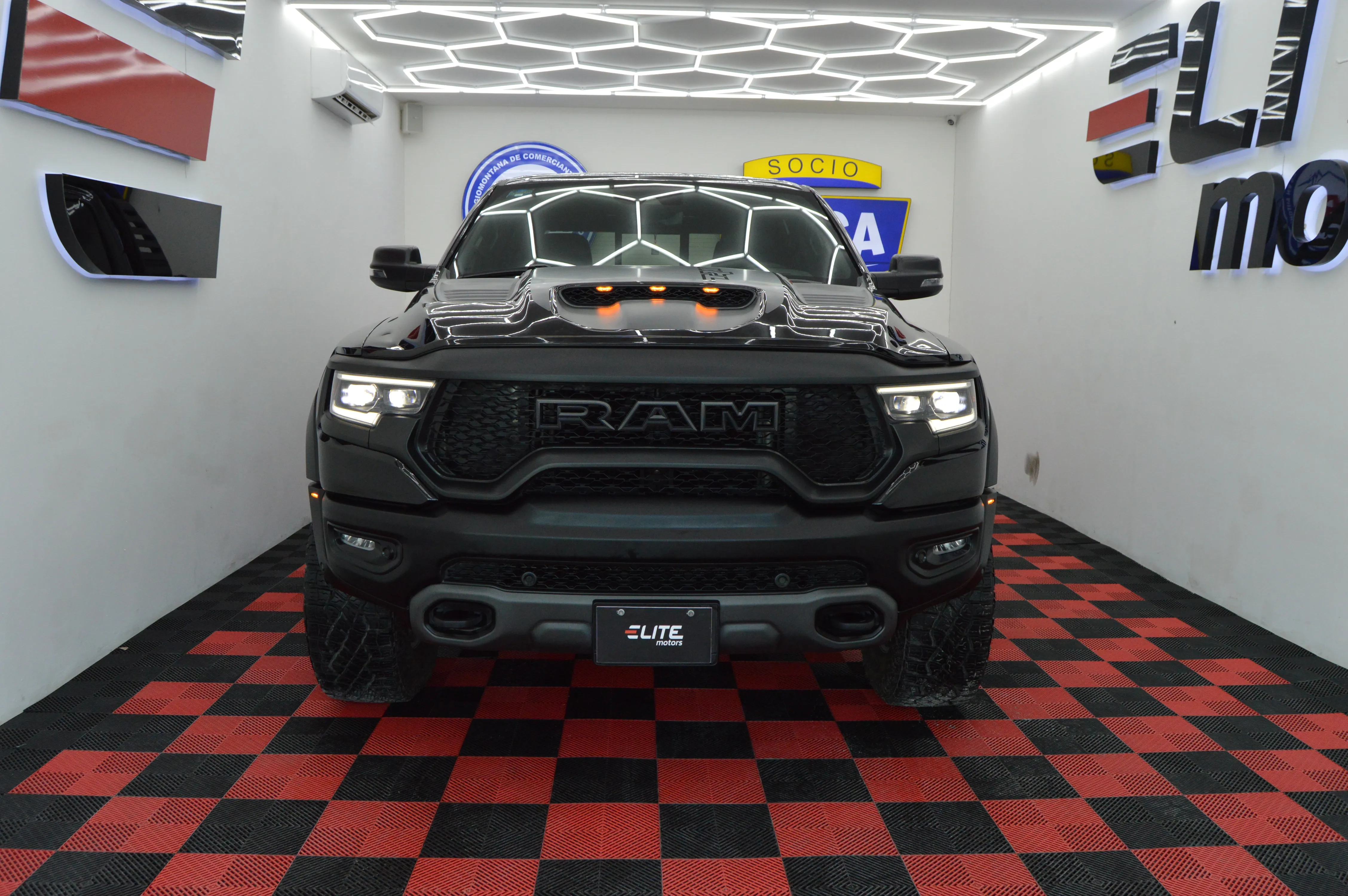 RAM 1500 TRX 4X4 2024