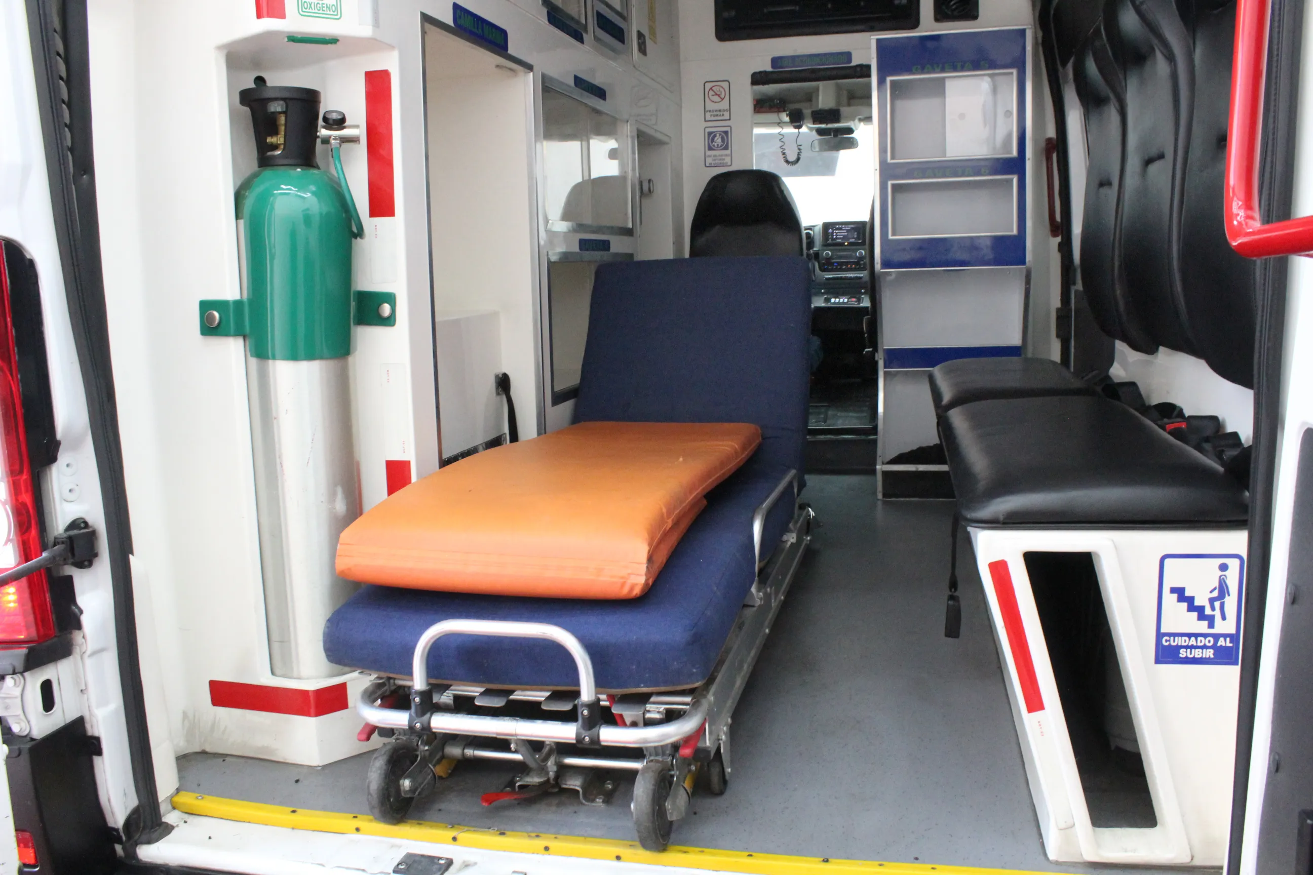 RAM Pro Master Ambulancia 2023