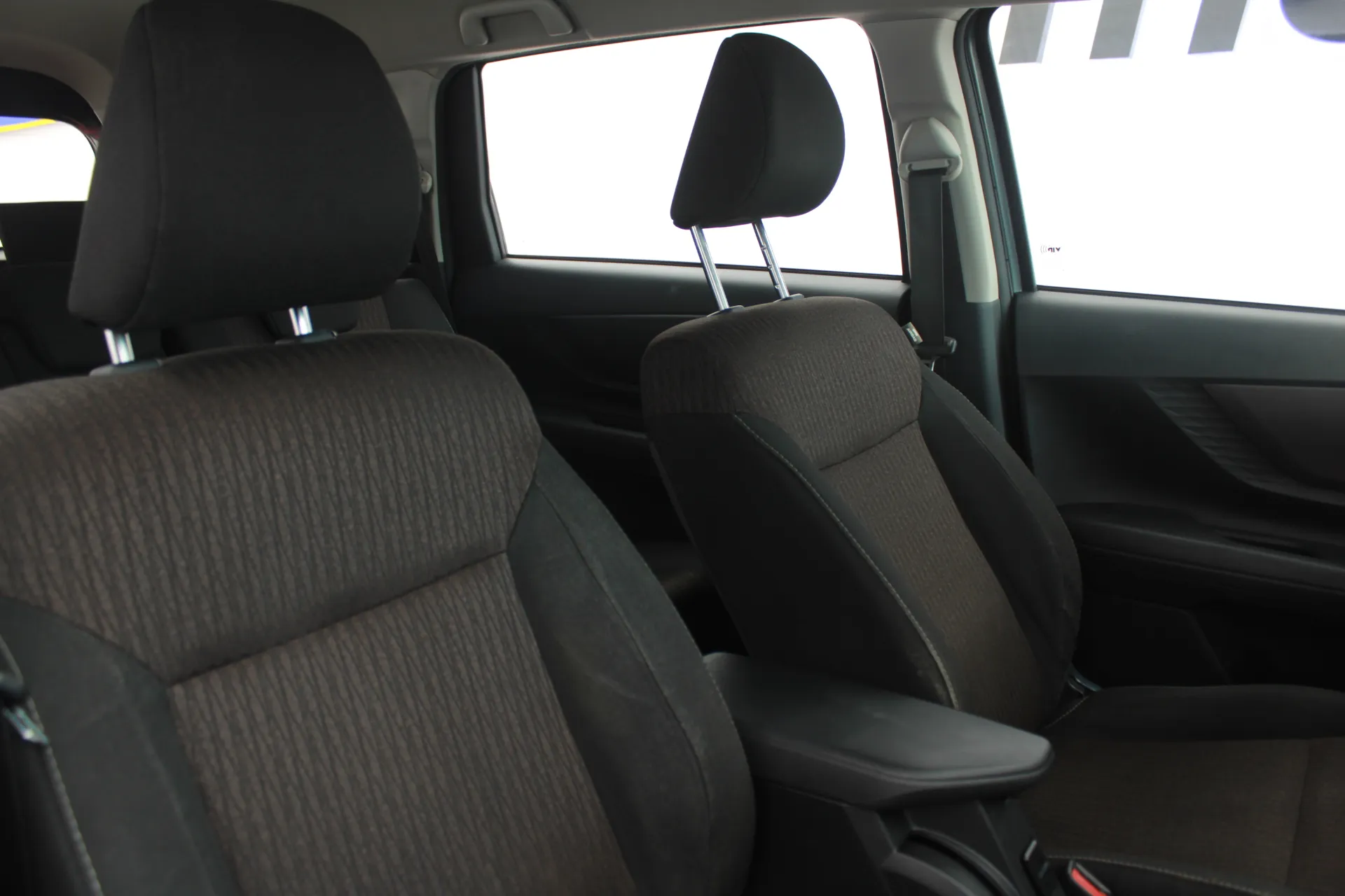Toyota AVANZA XLE CVT 2023