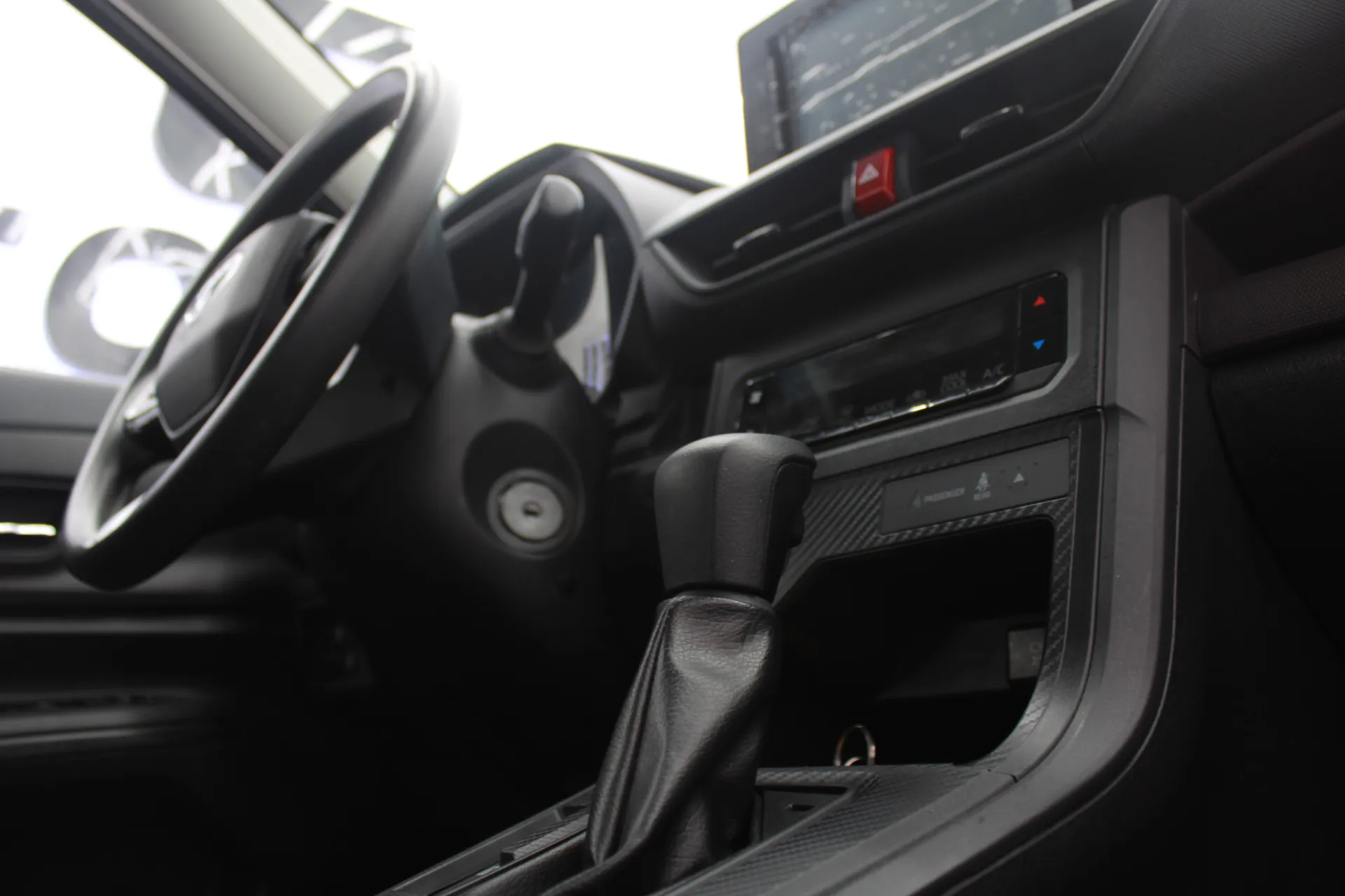 Toyota AVANZA XLE CVT 2023
