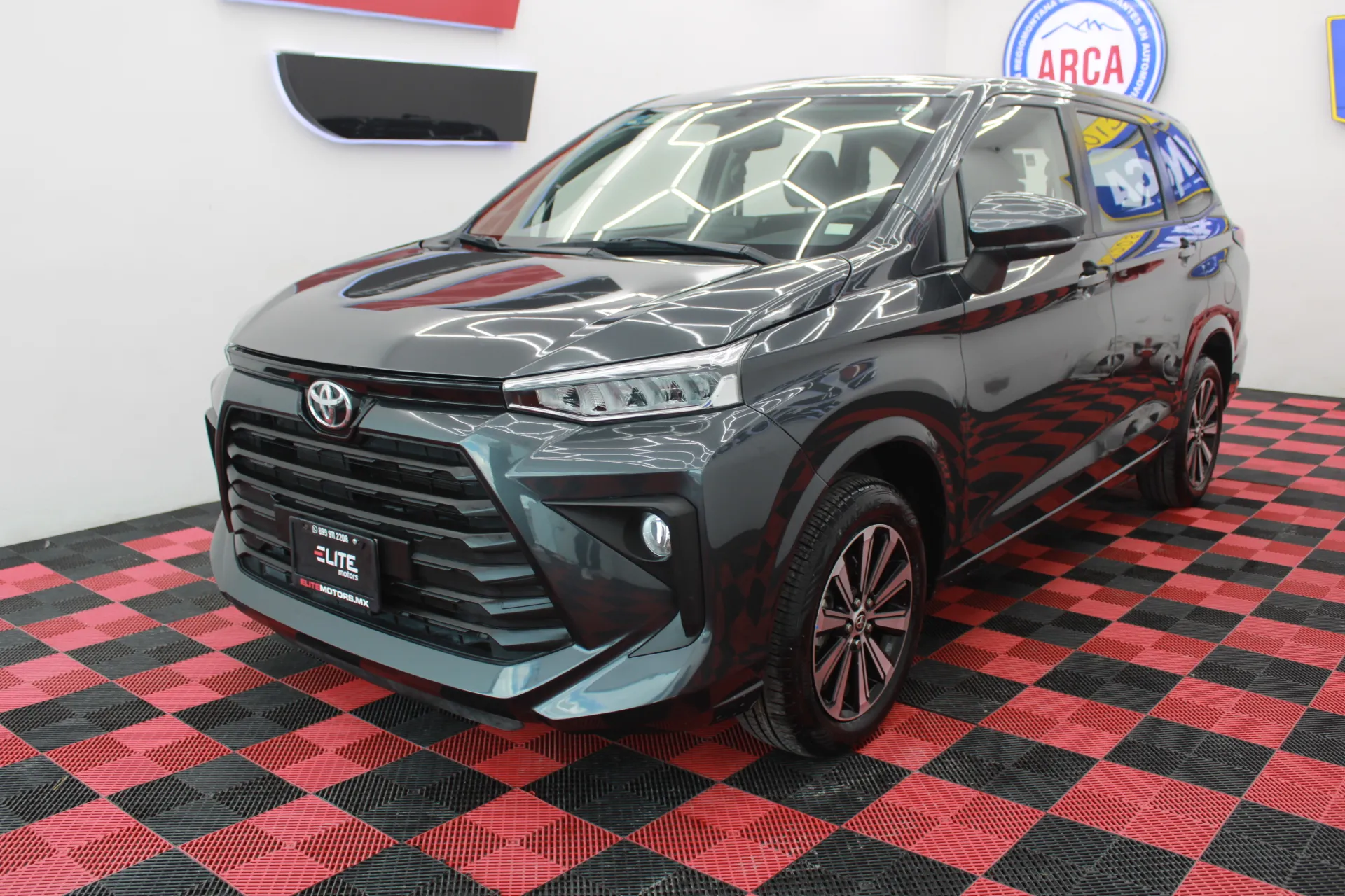Toyota AVANZA XLE CVT 2023
