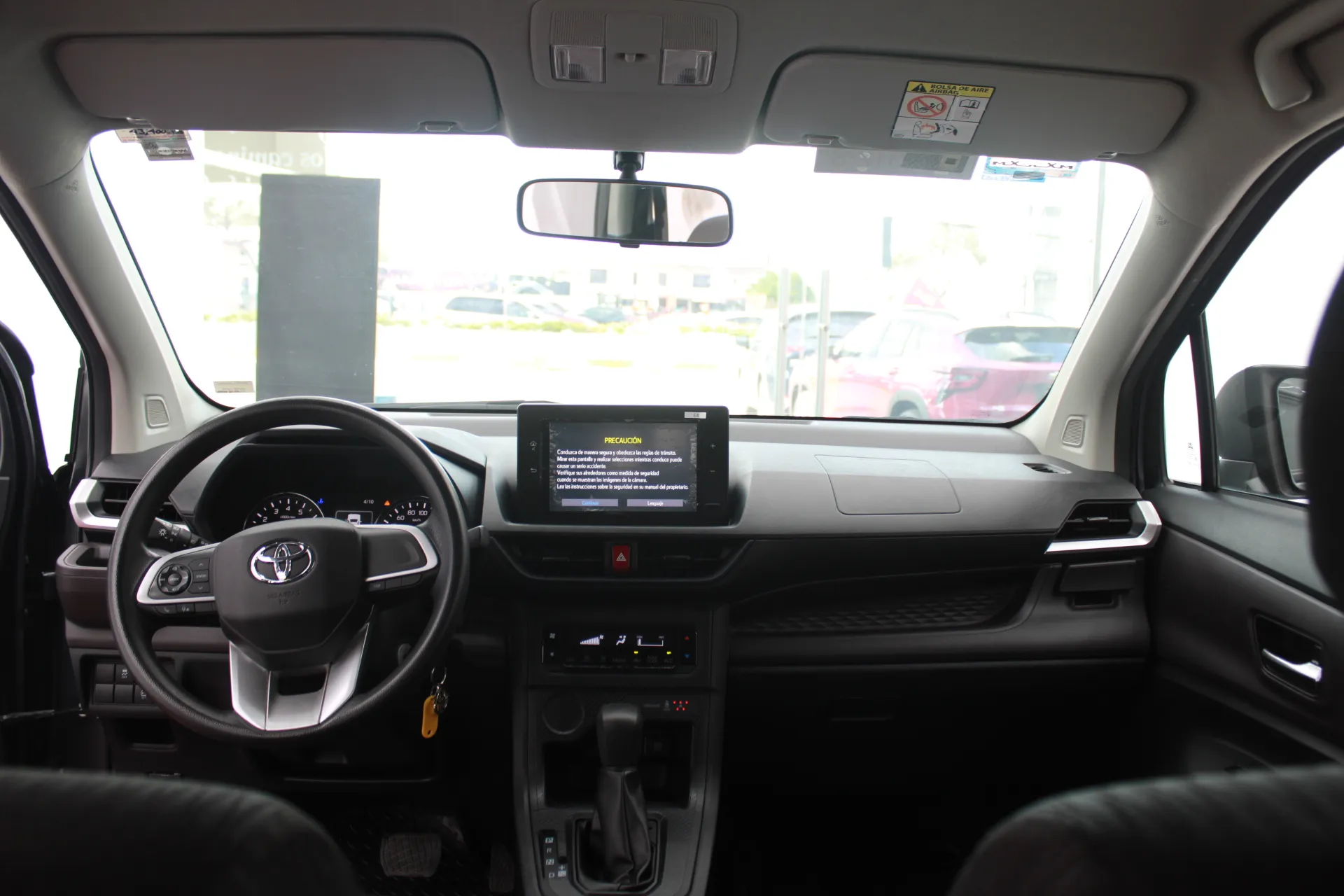 Toyota AVANZA XLE CVT 2023