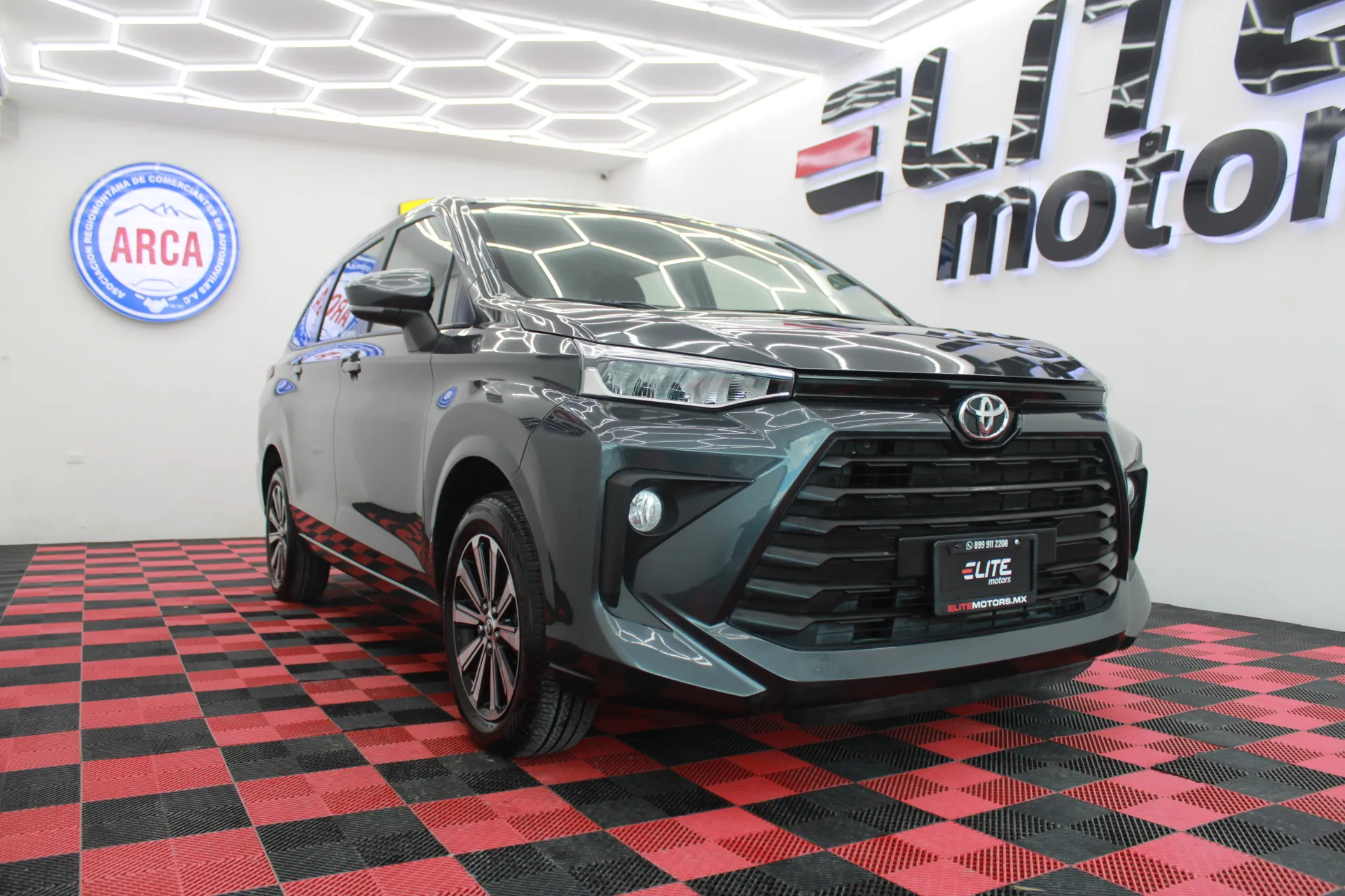 Toyota AVANZA XLE CVT 2023