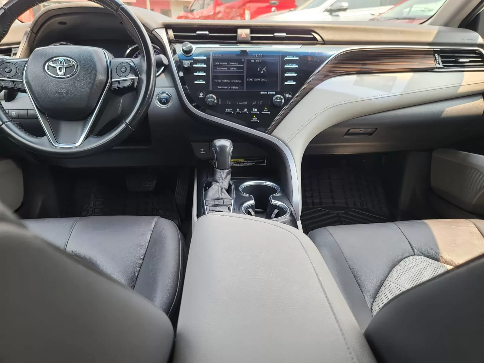 Toyota Camry XLE Navi 2019