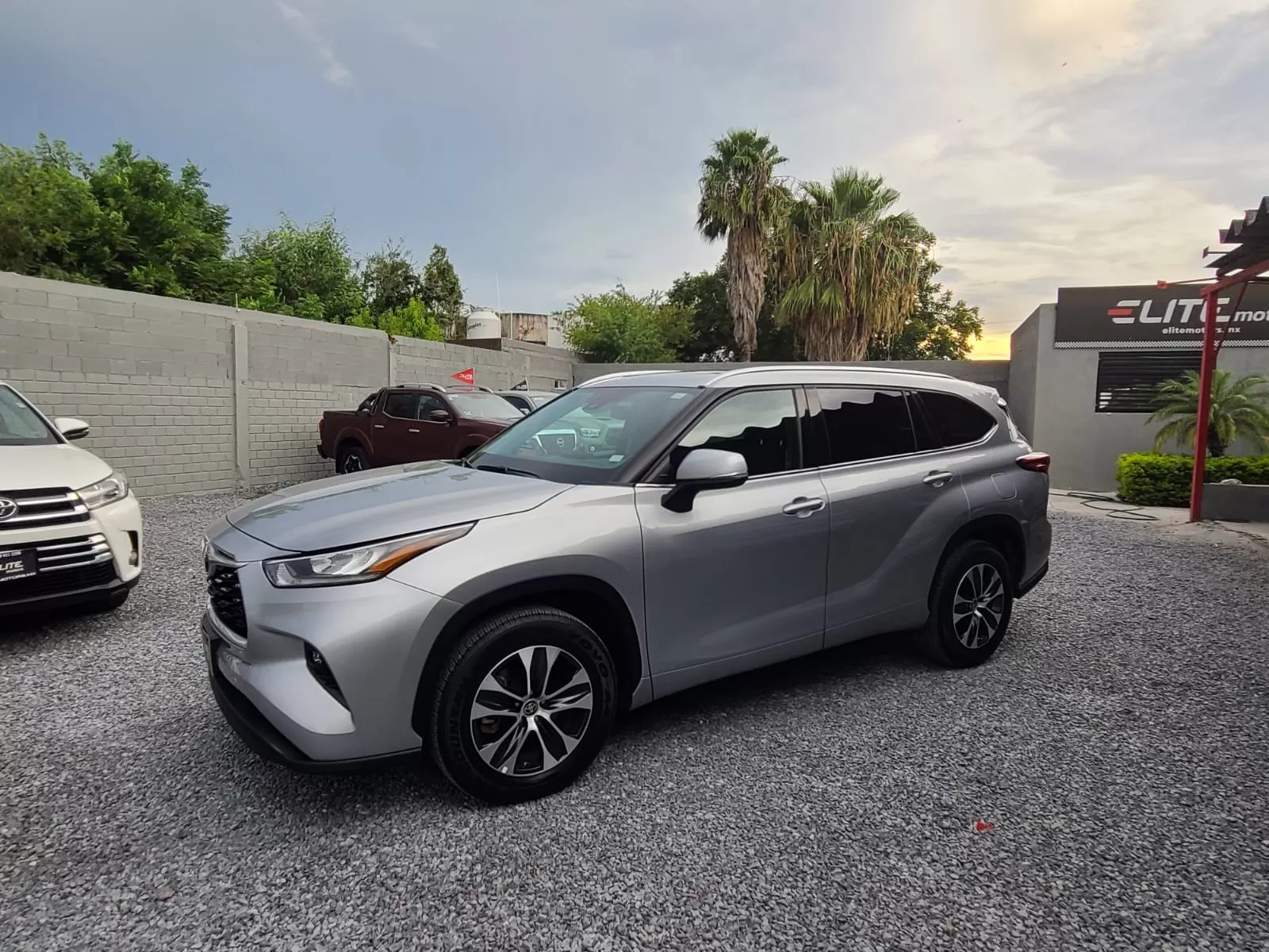 Toyota Highlander XLE 2021