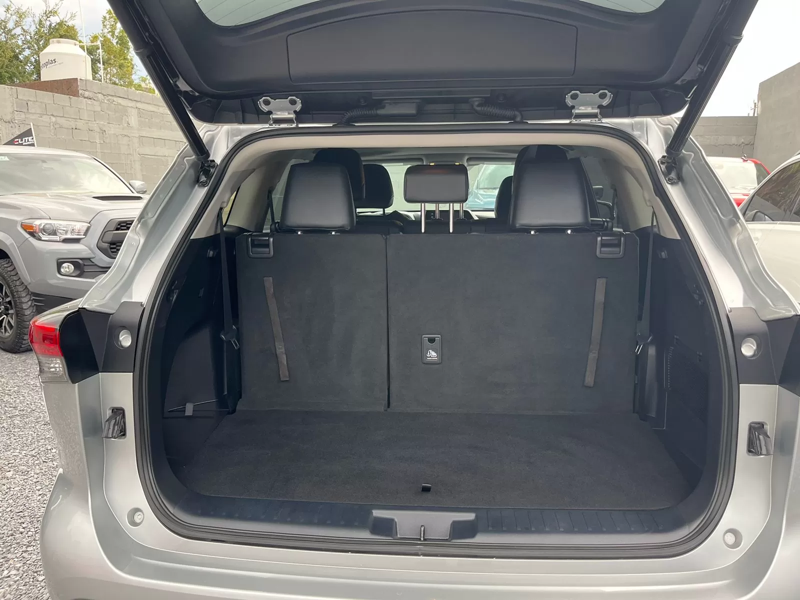 Toyota Highlander XLE 2021