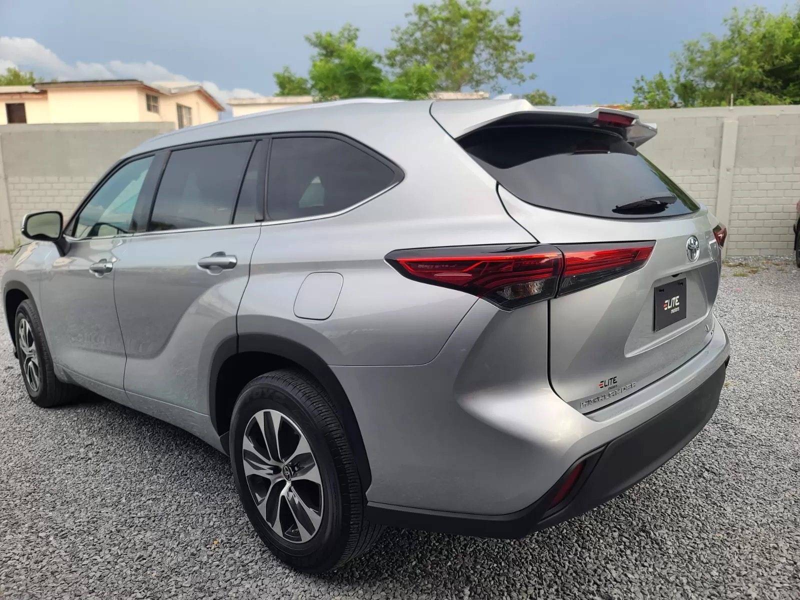 Toyota Highlander XLE 2021
