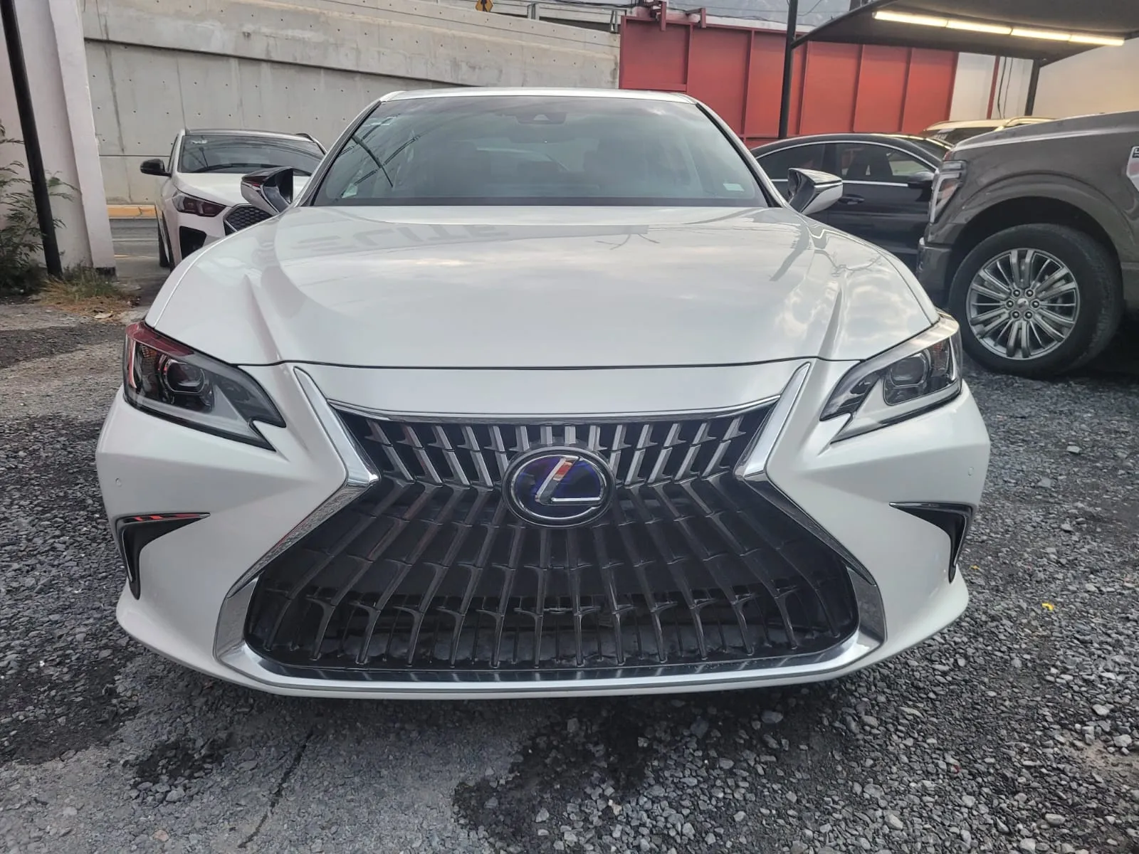 Toyota LEXUS ES H300 2022