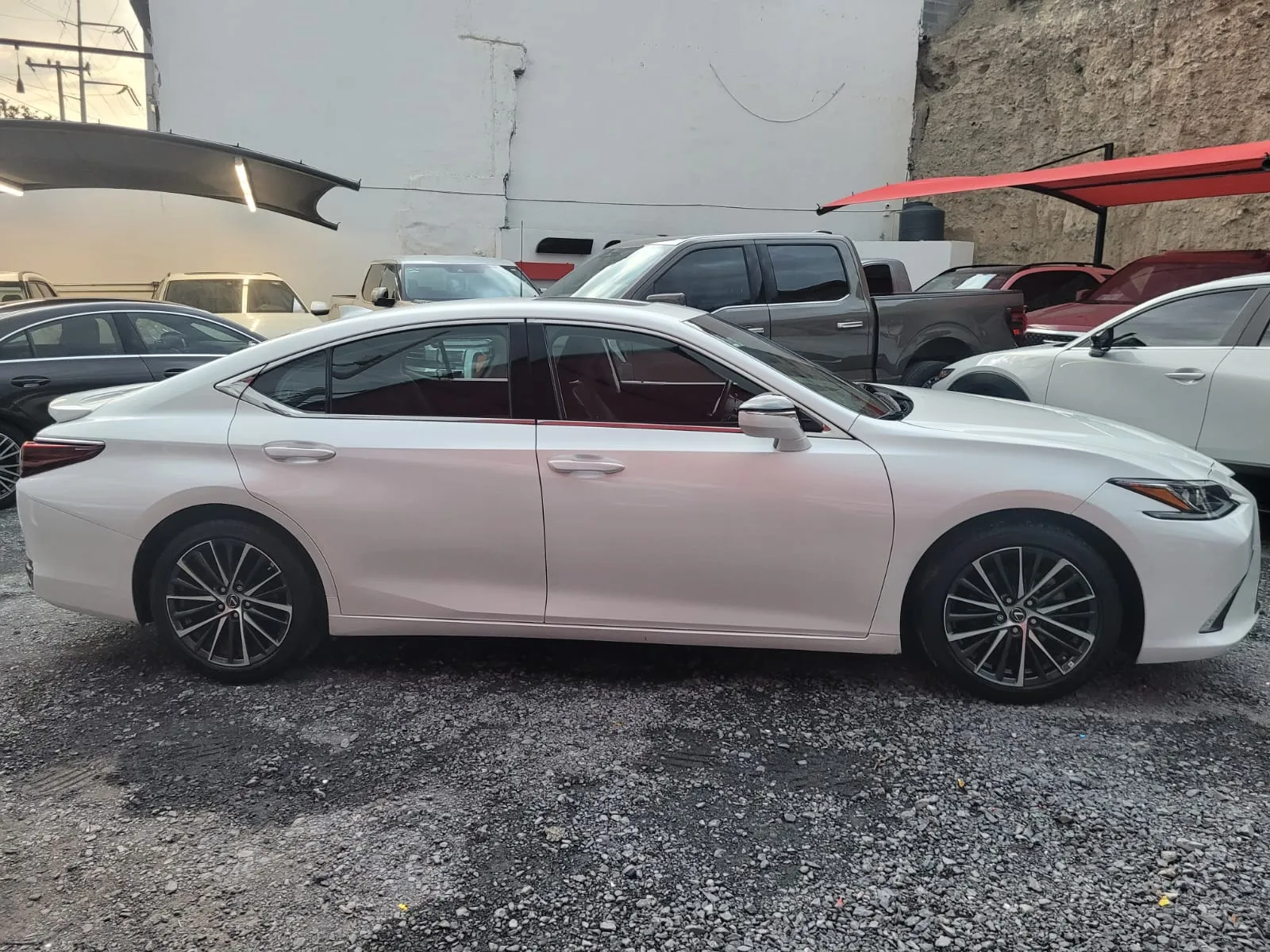 Toyota LEXUS ES H300 2022