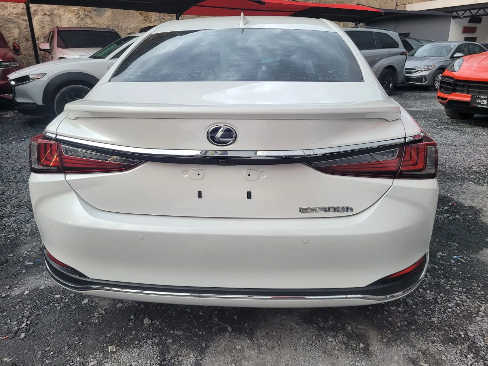 Toyota LEXUS ES H300 2022