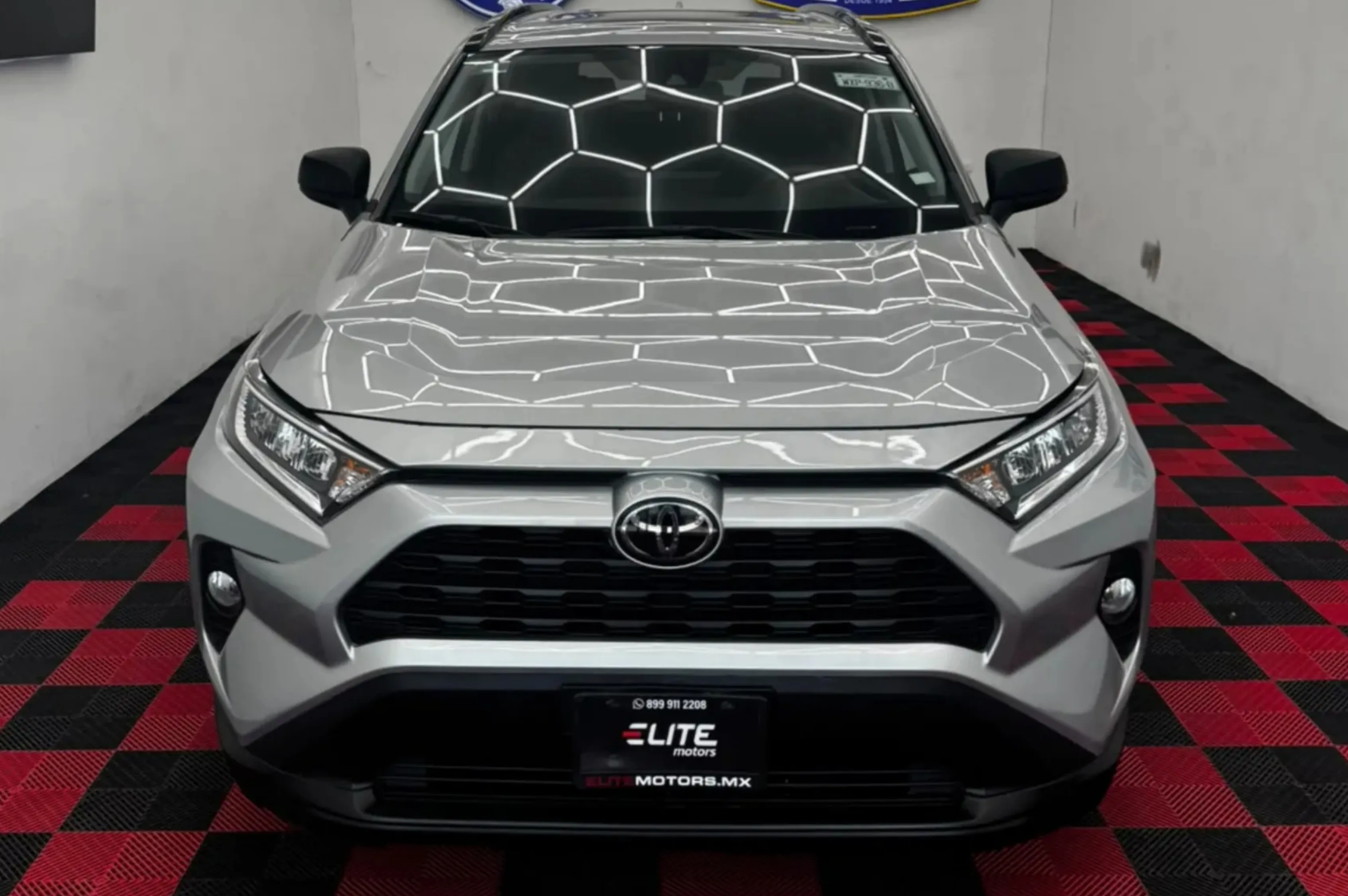 Toyota RAV4 XLE FWD 2021