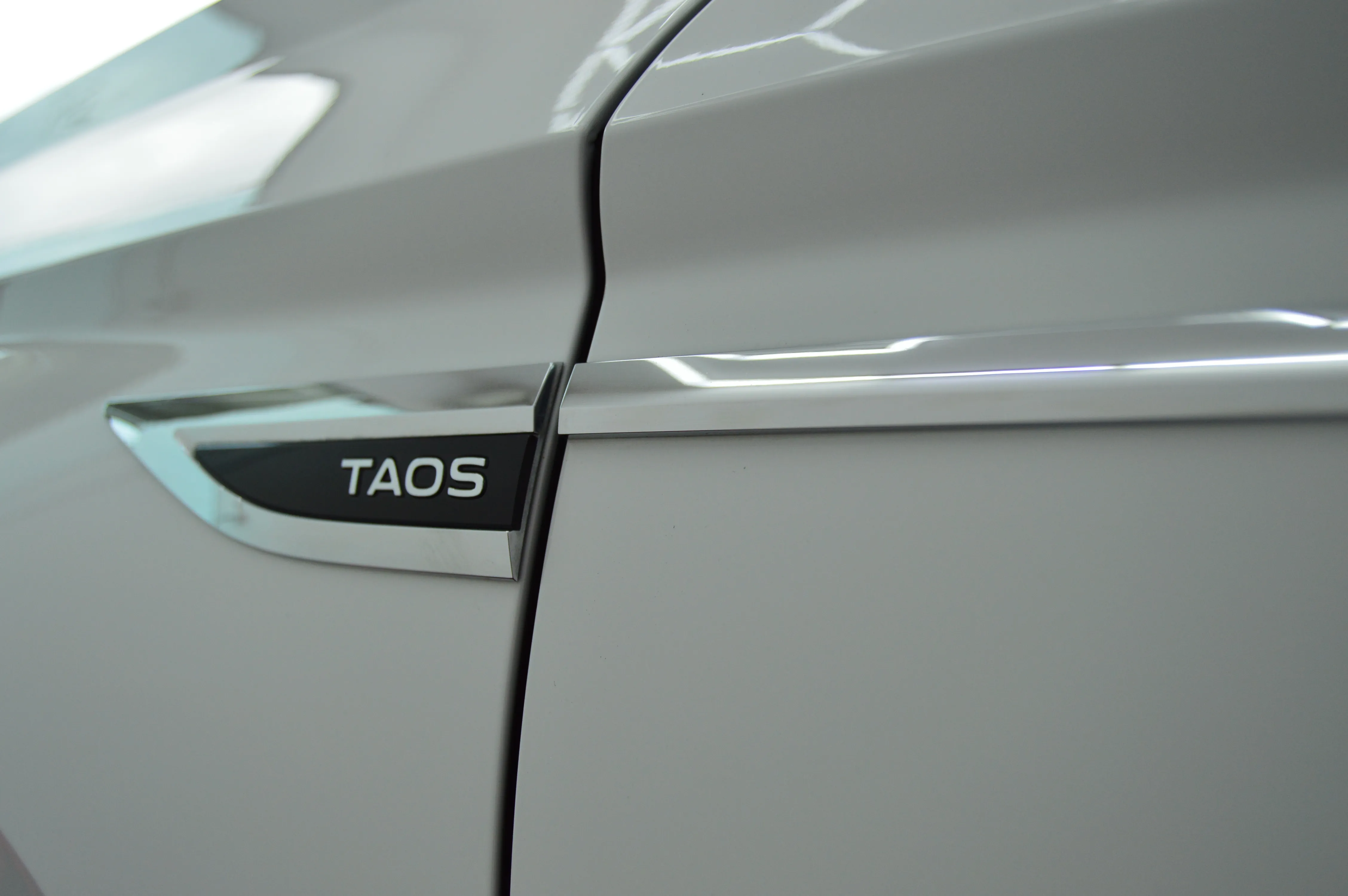 Volkswagen TAOS-COMFORTLINE 1.4L 2023