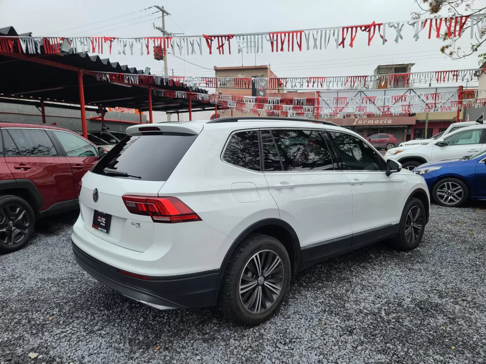 Volkswagen Tiguan Comfortline 7 Pasajeros 2019