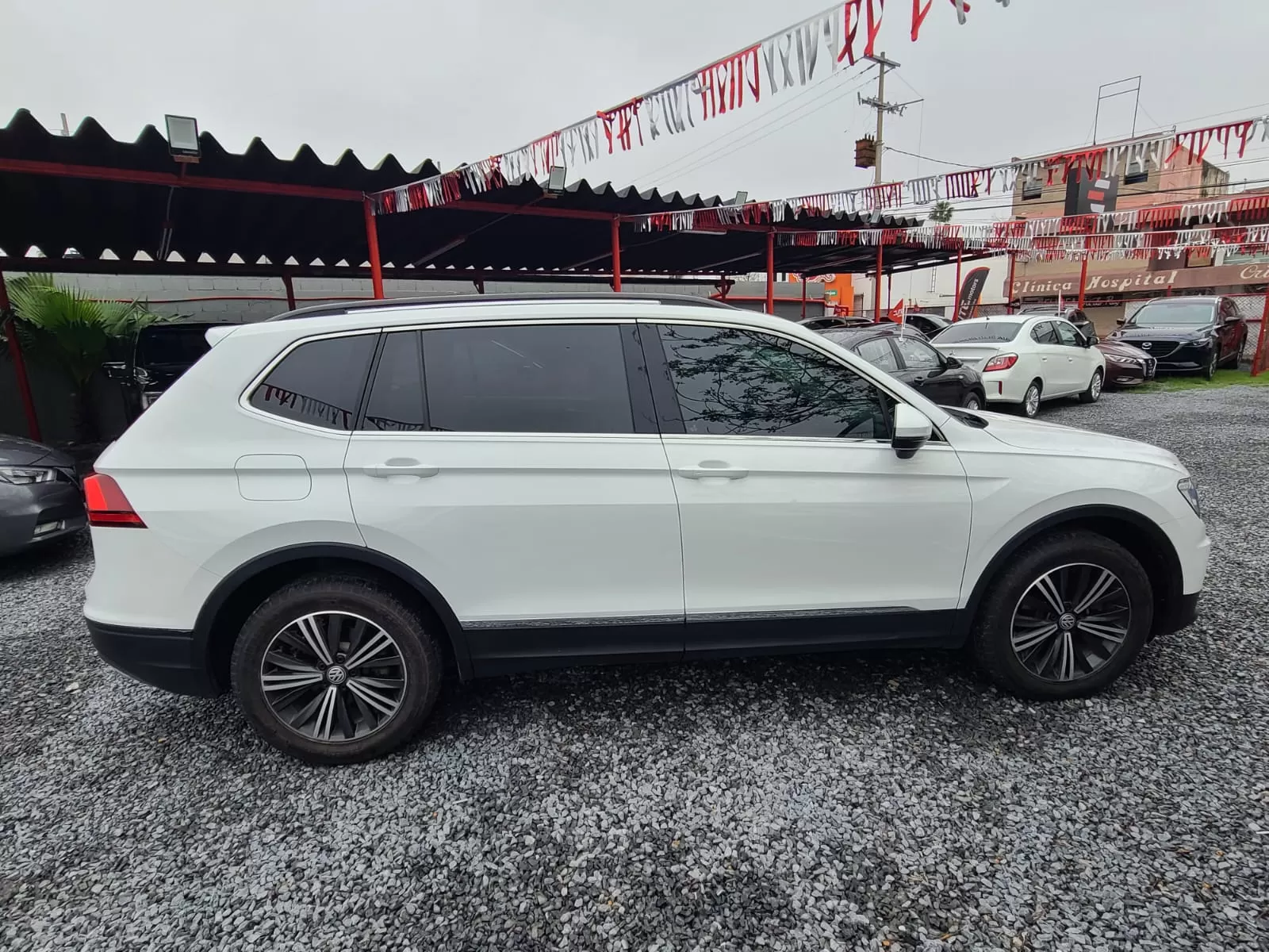 Volkswagen Tiguan Comfortline 7 Pasajeros 2019