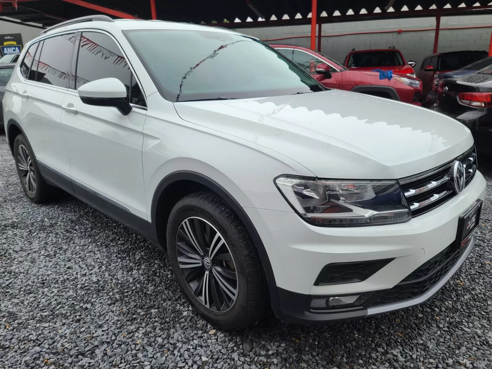 Volkswagen Tiguan Comfortline 7 Pasajeros 2019