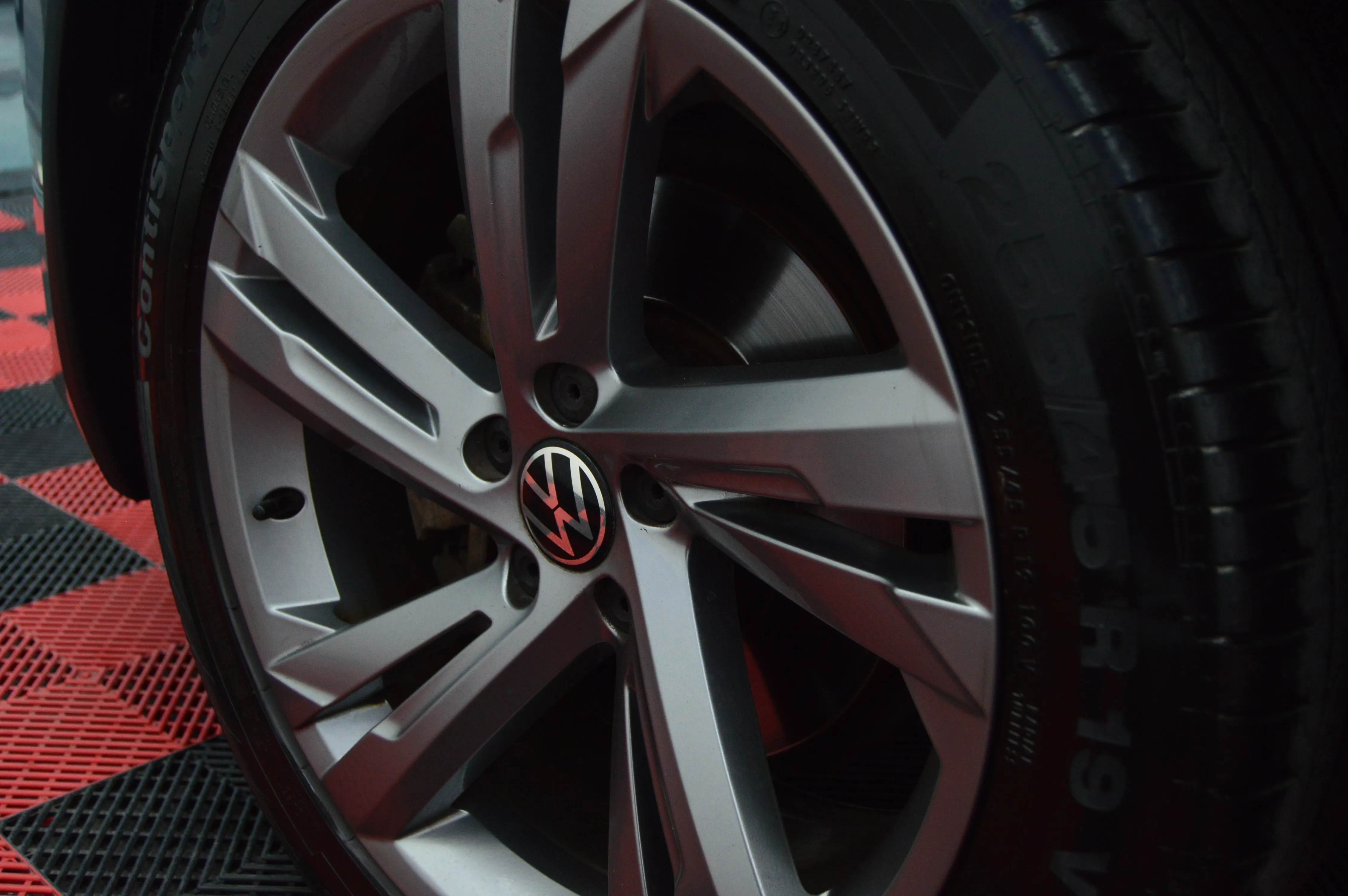 Volkswagen TIGUAN R-LINE 2024