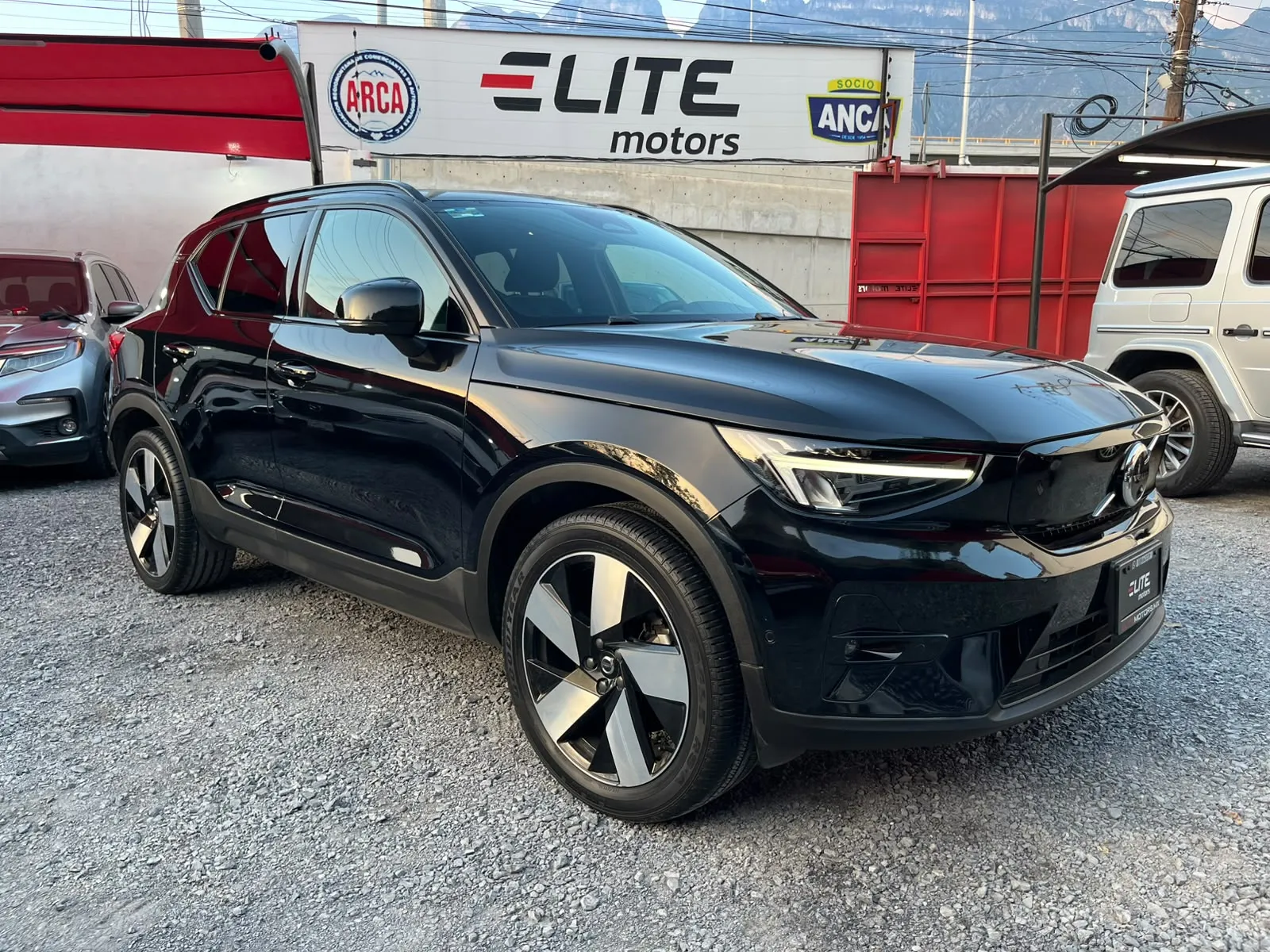 Volvo XC40 BEV ELÉCTRICO TWIN 2023